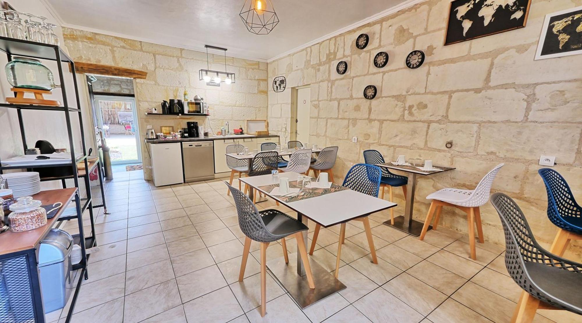 A 2 Pas D Azay Hotel Neuil Exterior foto